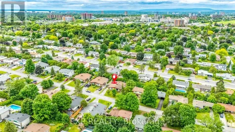 15 Newbury Avenue Ottawa ON K2E 6K7