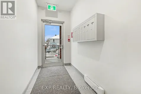 1301 Dorchester Avenue Ottawa ON K1Z 8E8