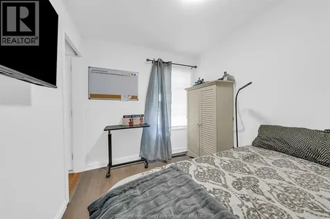 1196 Curry Avenue Windsor ON N9B 2C9
