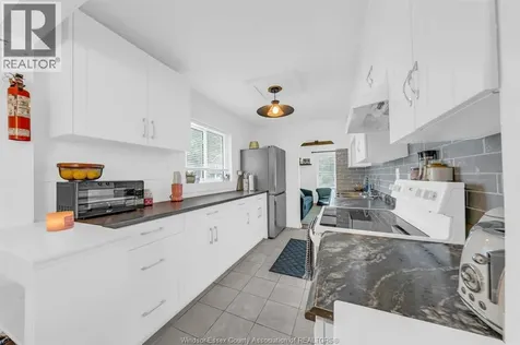 1196 Curry Avenue Windsor ON N9B 2C9