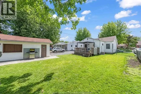 1196 Curry Avenue Windsor ON N9B 2C9