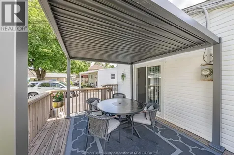 1196 Curry Avenue Windsor ON N9B 2C9