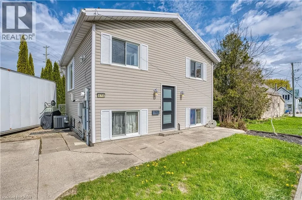575 Salisbury Avenue South Listowel ON N4W 1Y8