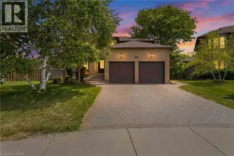 281 Leacock Avenue Oakville ON L6H 5J3