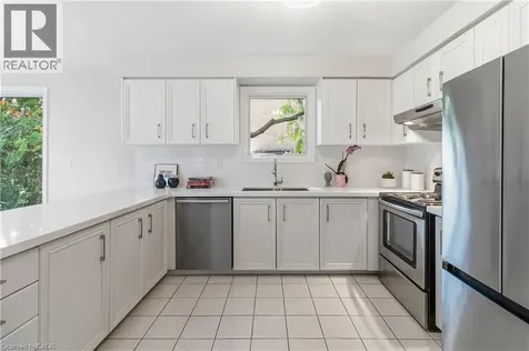 281 Leacock Avenue Oakville ON L6H 5J3