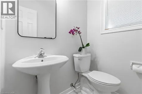 281 Leacock Avenue Oakville ON L6H 5J3