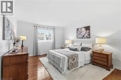 281 Leacock Avenue Oakville ON L6H 5J3