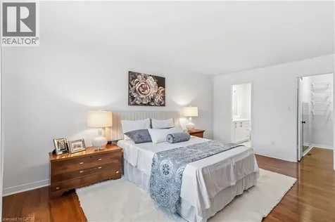 281 Leacock Avenue Oakville ON L6H 5J3