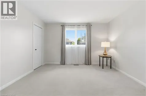 281 Leacock Avenue Oakville ON L6H 5J3