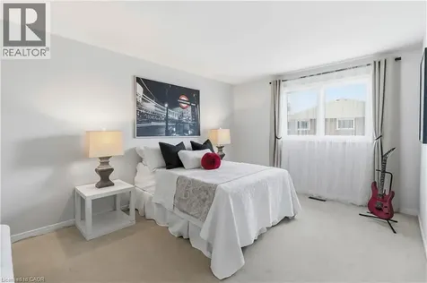 281 Leacock Avenue Oakville ON L6H 5J3