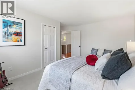 281 Leacock Avenue Oakville ON L6H 5J3