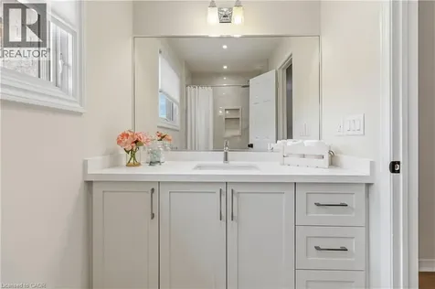 281 Leacock Avenue Oakville ON L6H 5J3