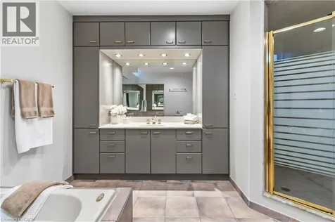 281 Leacock Avenue Oakville ON L6H 5J3