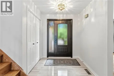 281 Leacock Avenue Oakville ON L6H 5J3