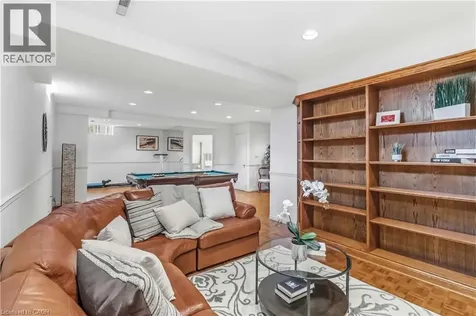 281 Leacock Avenue Oakville ON L6H 5J3