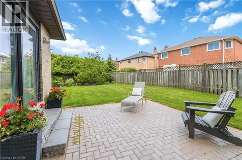 281 Leacock Avenue Oakville ON L6H 5J3