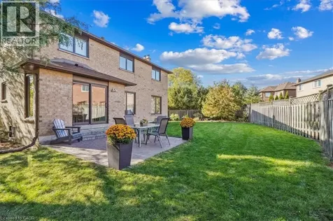 281 Leacock Avenue Oakville ON L6H 5J3