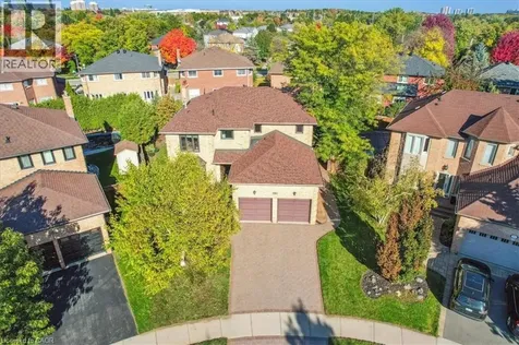 281 Leacock Avenue Oakville ON L6H 5J3