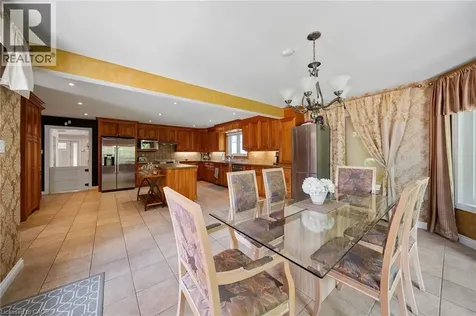 39 Elodia Court Hamilton ON L9C 7R2