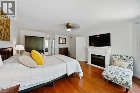 39 Elodia Court Hamilton ON L9C 7R2