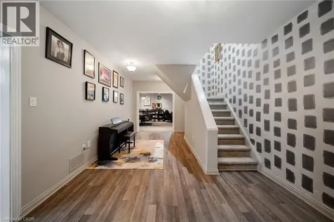 39 Elodia Court Hamilton ON L9C 7R2