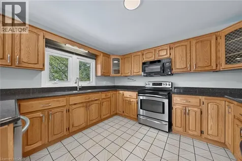 238 Hillmer Road Cambridge ON N1R 6N8