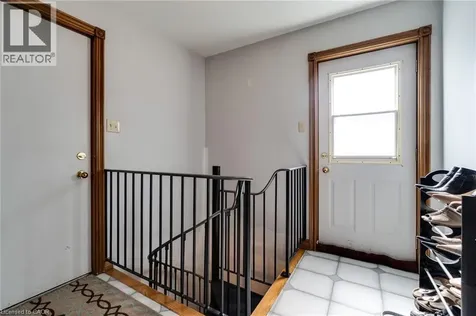 2560 Rugby Road Mississauga ON L5B 1T2