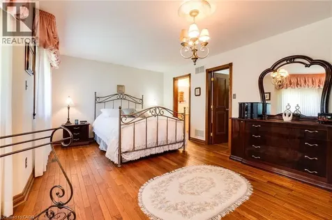 2560 Rugby Road Mississauga ON L5B 1T2