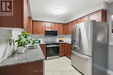 27 Harvest Hills Boulevard East Gwillimbury ON L9N 0A6
