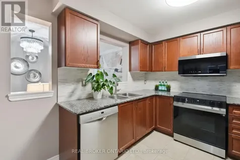 27 Harvest Hills Boulevard East Gwillimbury ON L9N 0A6