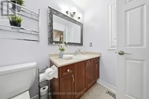 27 Harvest Hills Boulevard East Gwillimbury ON L9N 0A6