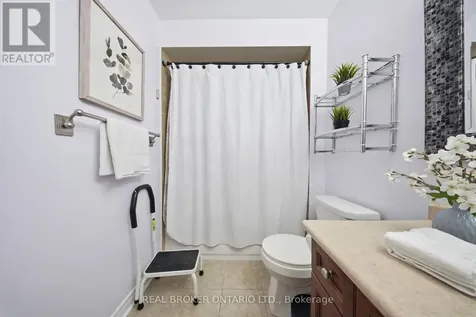 27 Harvest Hills Boulevard East Gwillimbury ON L9N 0A6