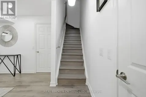 27 Harvest Hills Boulevard East Gwillimbury ON L9N 0A6