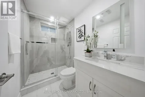 27 Harvest Hills Boulevard East Gwillimbury ON L9N 0A6