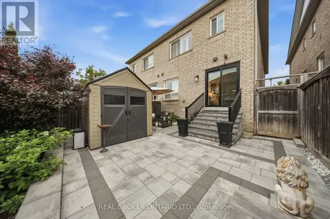 27 Harvest Hills Boulevard East Gwillimbury ON L9N 0A6