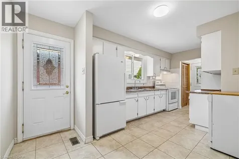 192 Oakland Drive Hamilton ON L8E 1B6