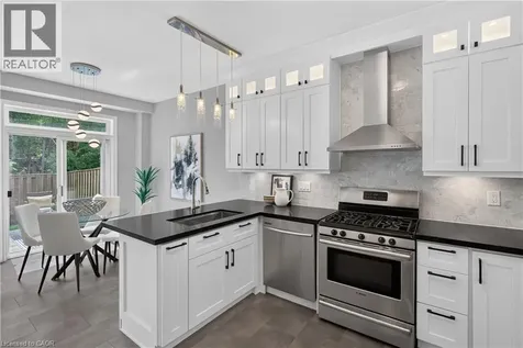 5302 Picketts Way Burlington ON L7L 7J6