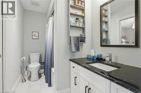 59 Swan Avenue Fonthill ON L3E 0B1