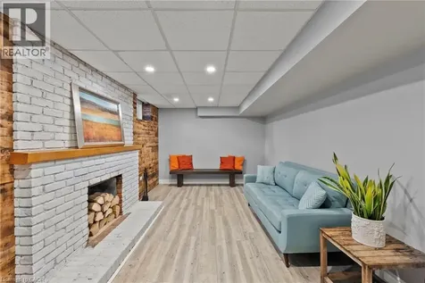 44 Fireside Drive Hamilton ON L8N 2Z7