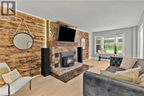 44 Fireside Drive Hamilton ON L8N 2Z7