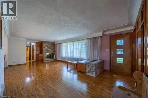 631 Peel Street Delhi ON N4B 2H3