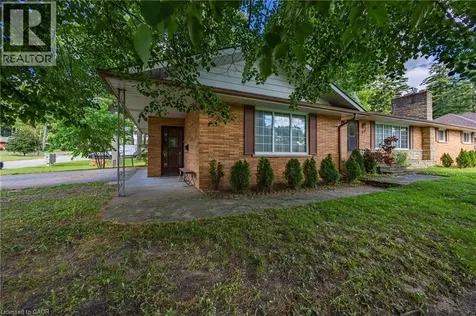 631 Peel Street Delhi ON N4B 2H3