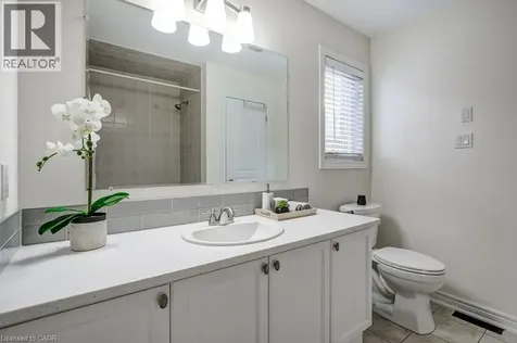 178 Chudleigh Street Waterdown ON L8B 0J9