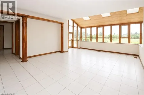 568 Ridge Road Hamilton ON L8J 2Y6