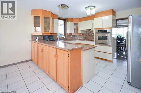 568 Ridge Road Hamilton ON L8J 2Y6