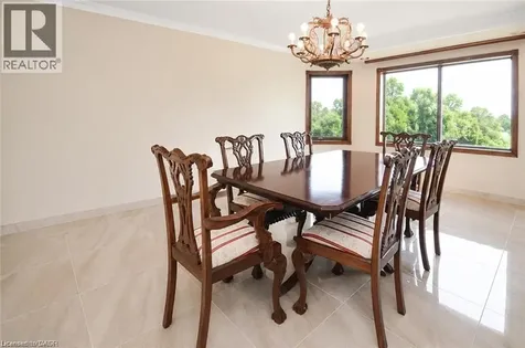 568 Ridge Road Hamilton ON L8J 2Y6
