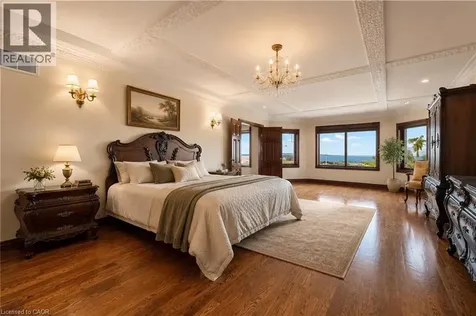 568 Ridge Road Hamilton ON L8J 2Y6