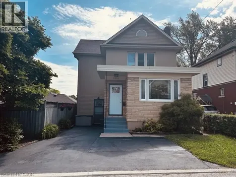 5056 Fourth Avenue Niagara Falls ON L2E 4P6