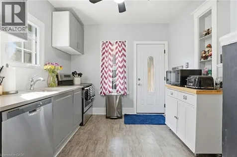 5056 Fourth Avenue Niagara Falls ON L2E 4P6