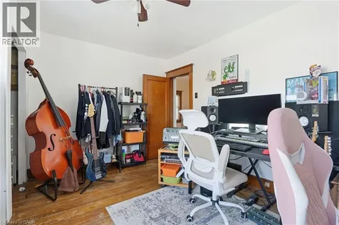 5056 Fourth Avenue Niagara Falls ON L2E 4P6